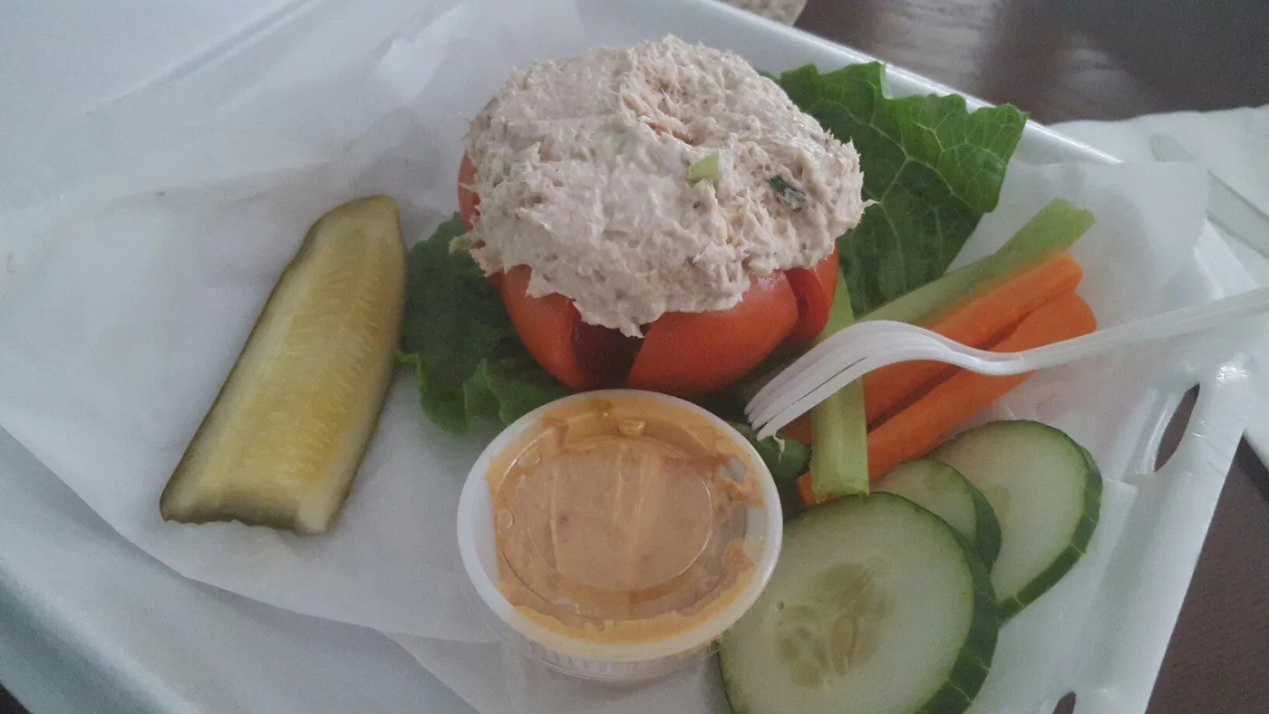 Tuna salad plate